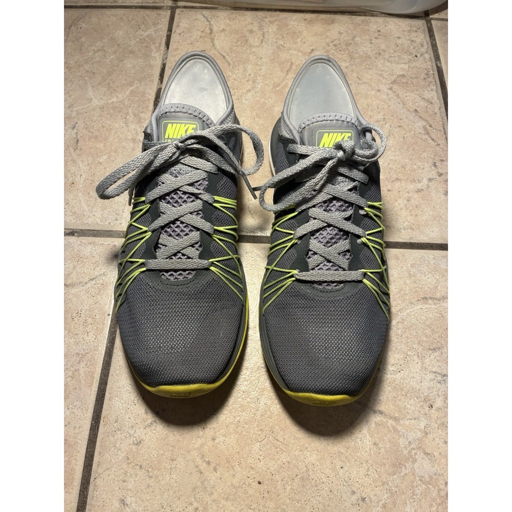 Nike Womens Size 8 Dual Fusion TR Hit 844674-002 Gray Running Shoes Sneakers